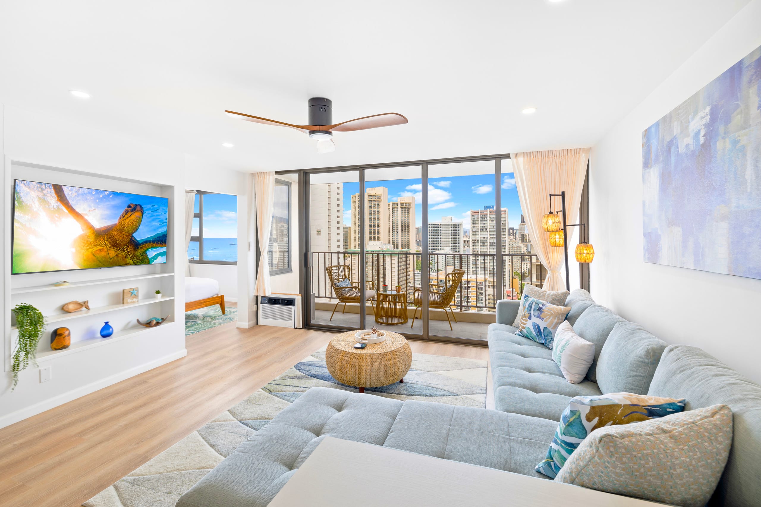 Condo in Honolulu · ★4.9 · 1 bedroom · 2 beds · 1 private bath - Image 9