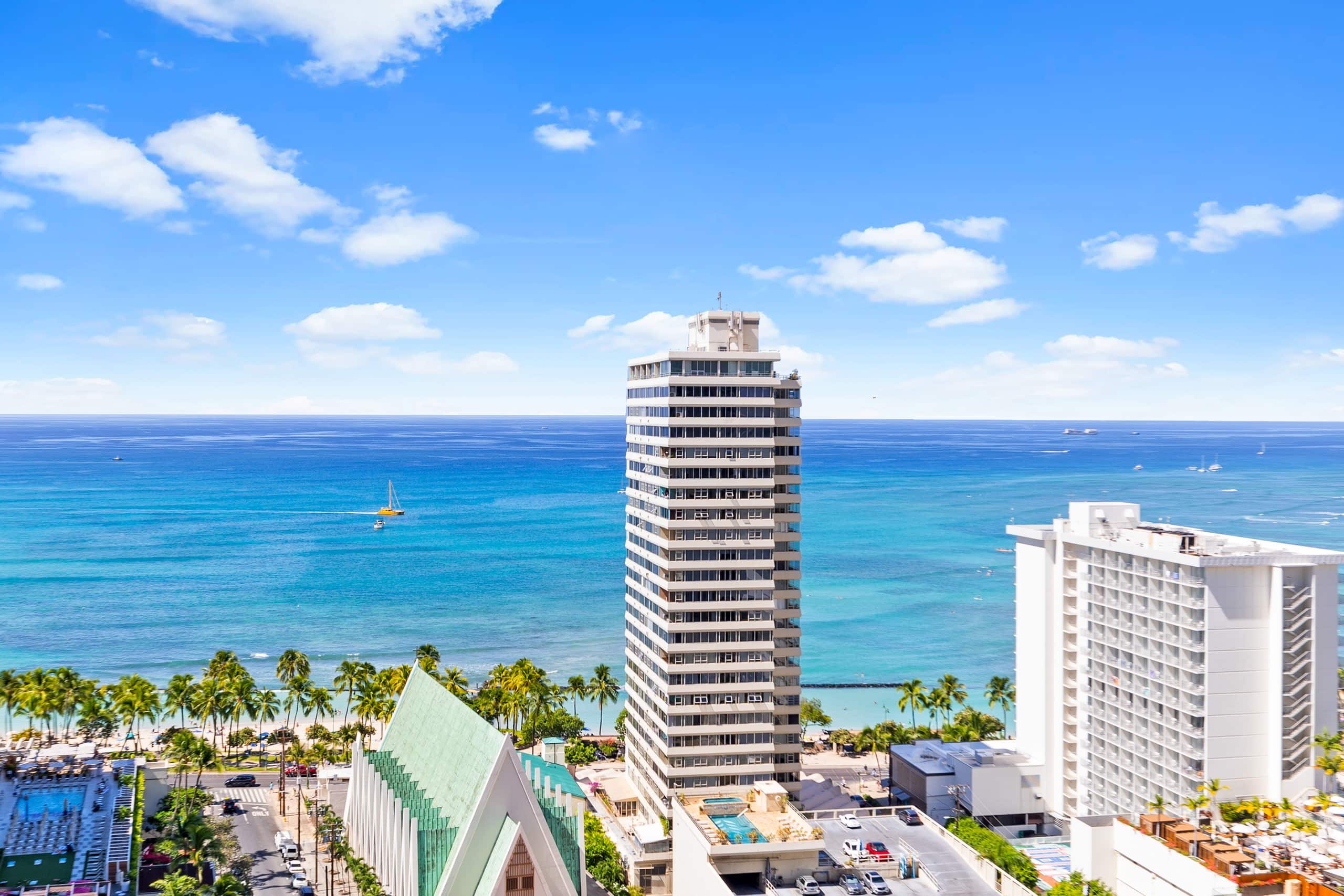 Condo in Honolulu · ★4.9 · 1 bedroom · 2 beds · 1 private bath - Image 38
