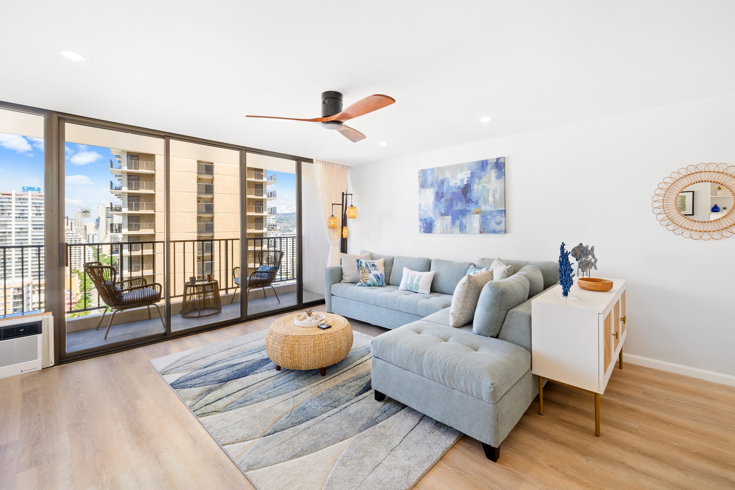 Condo in Honolulu · ★4.9 · 1 bedroom · 2 beds · 1 private bath - Image 5