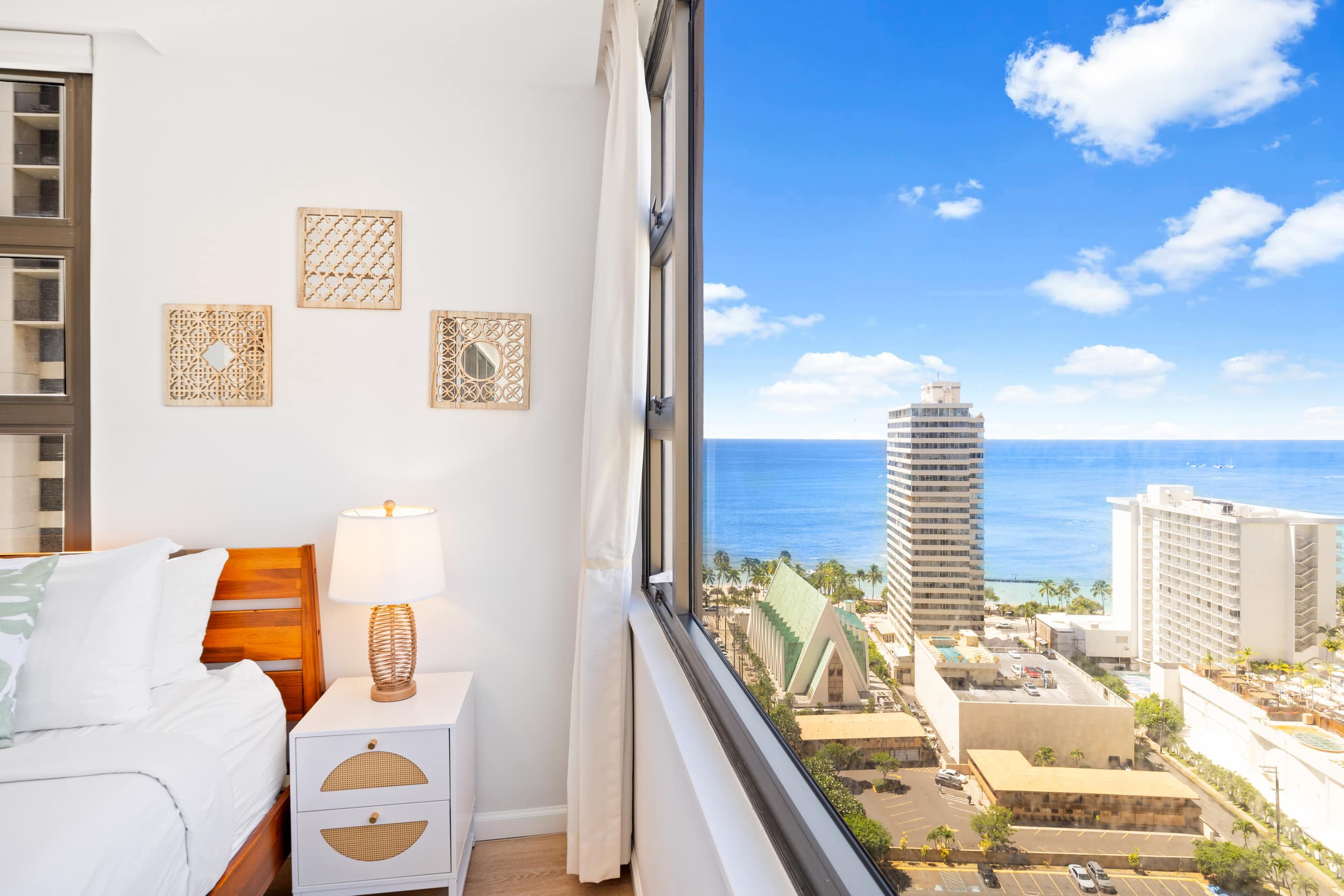 Condo in Honolulu · ★4.9 · 1 bedroom · 2 beds · 1 private bath - Image 29