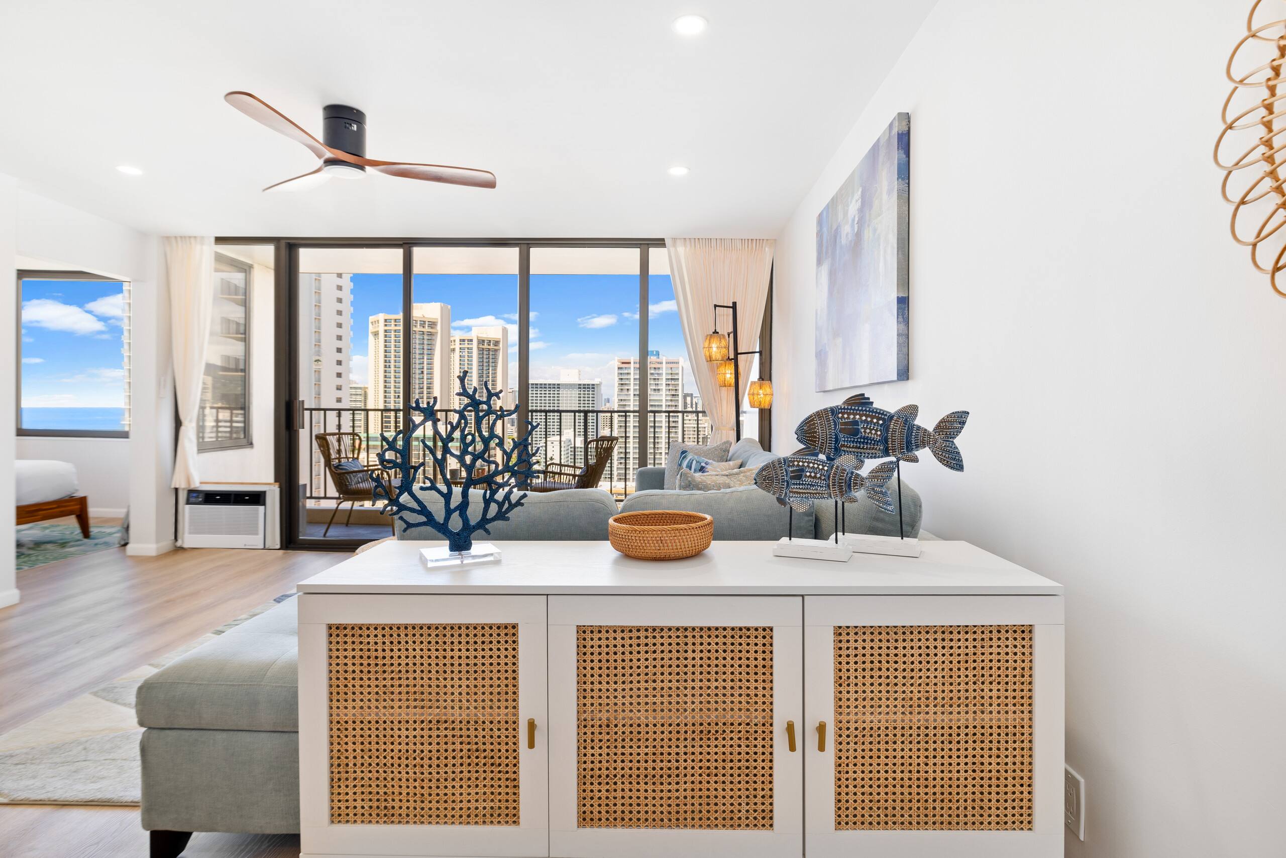 Condo in Honolulu · ★4.9 · 1 bedroom · 2 beds · 1 private bath - Image 12