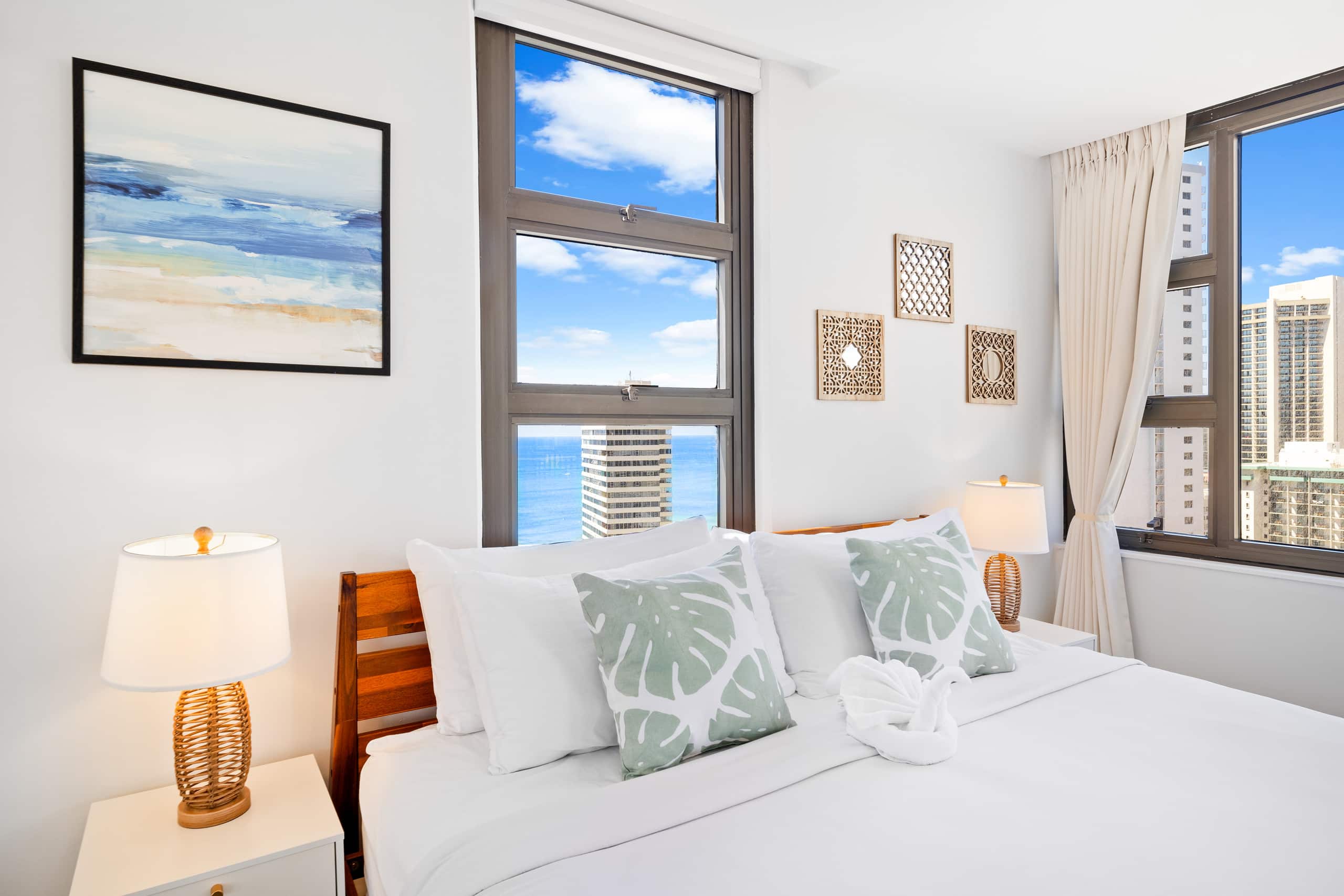 Condo in Honolulu · ★4.9 · 1 bedroom · 2 beds · 1 private bath - Image 28