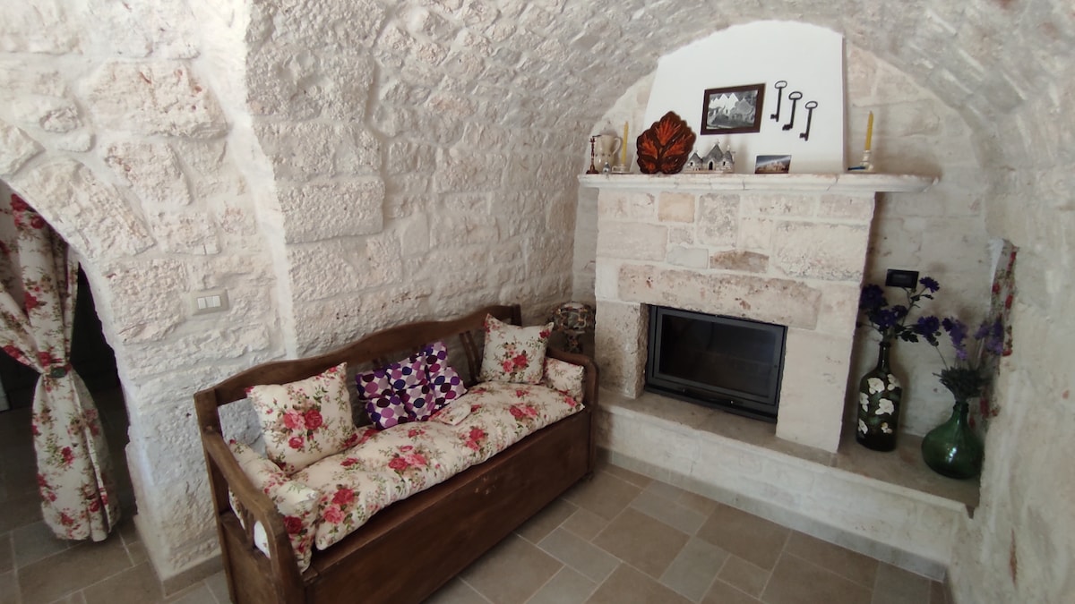 Beliebte Airbnb-Anzeige: relaxation and nature Trulli ilciliegio in Puglia