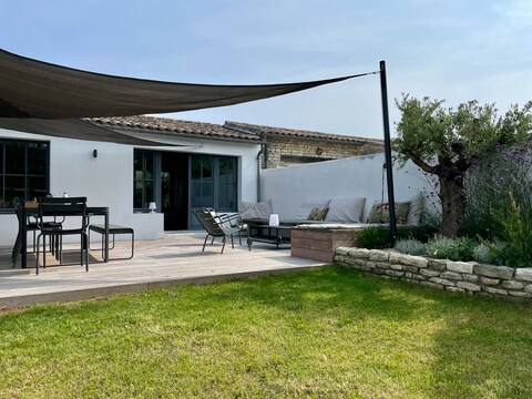 Beautiful house with garden.