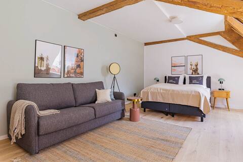 limehome Dachau Konrad-Adenauer-Str|Suite+sofa bed