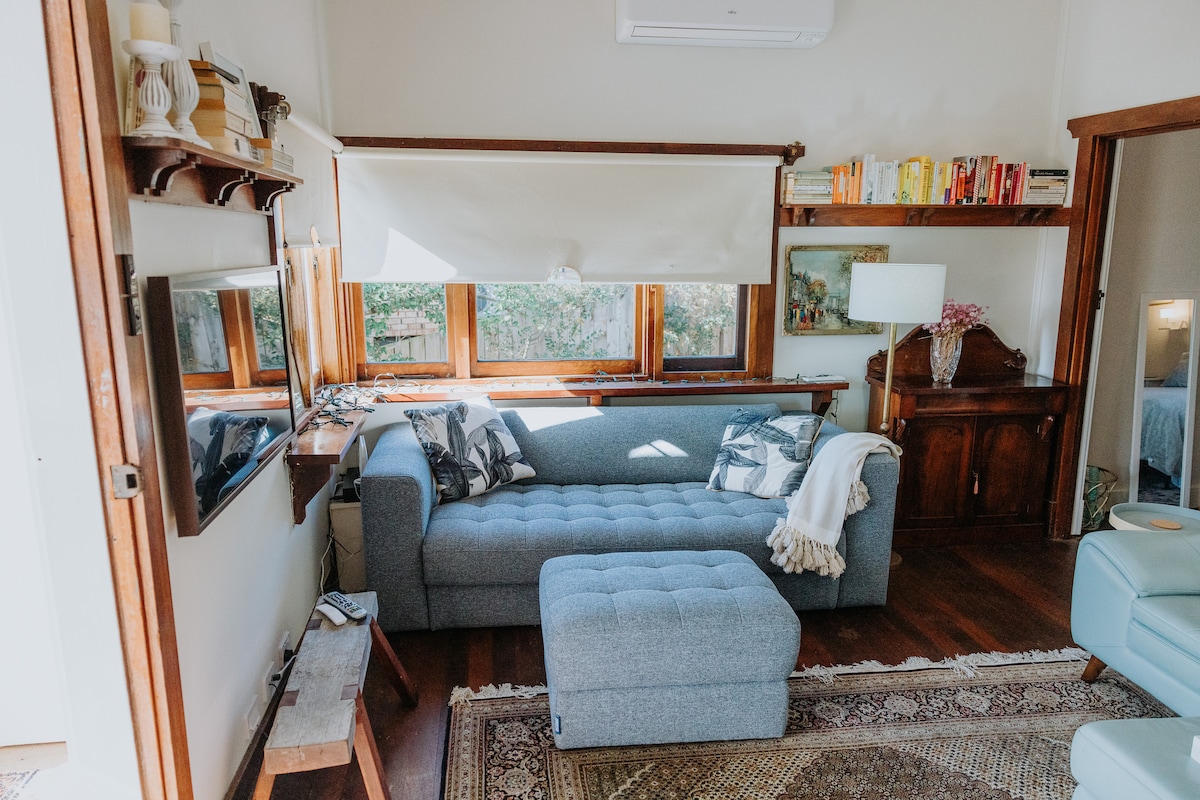 Top performing Airbnb: Spectacular views, charming cottage | Pinnaroo in City Of Albany