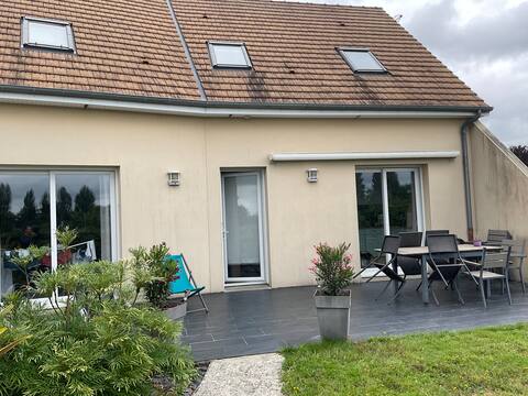 House with 4 bedrooms and 2 bathrooms