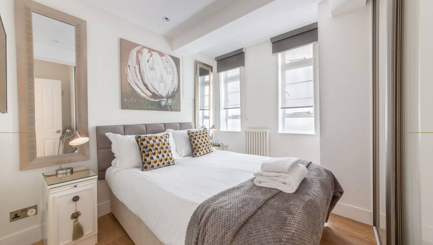 Two Bedroom Apartment 023 (500 SQ FT) gallery image 5