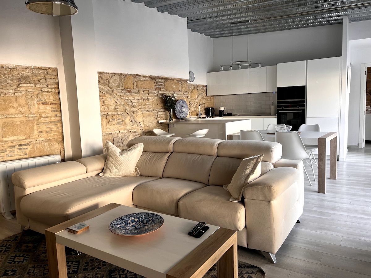 Top Airbnb: Casa Nuna Modern Loft with Private Garden Terrace in Jerez De La Frontera