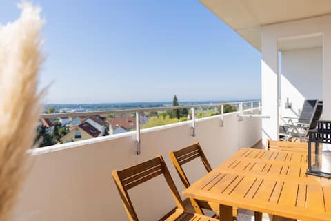 Natural panorama on Lake Constance - home with lake view!