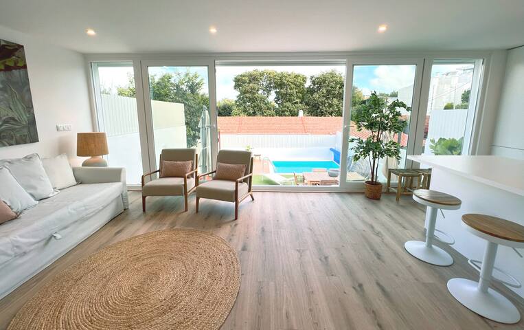 Central Beach Villa W/ Heated Pool, By TimeCooler gallery image 2