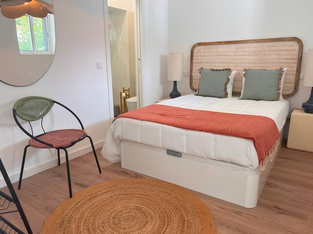 Central Beach Villa W/ Heated Pool, By TimeCooler gallery image 3