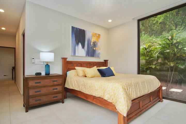 Planta principal: dormitorio 1
cama tamaño king