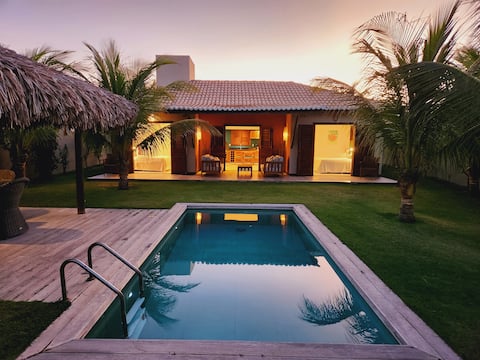 Top Airbnb: *Bungalow 01* with 2 suites and private pool em Fortim