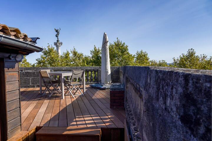 4 bedroom apartment, 175m² with balcony (centre) gallery image 3