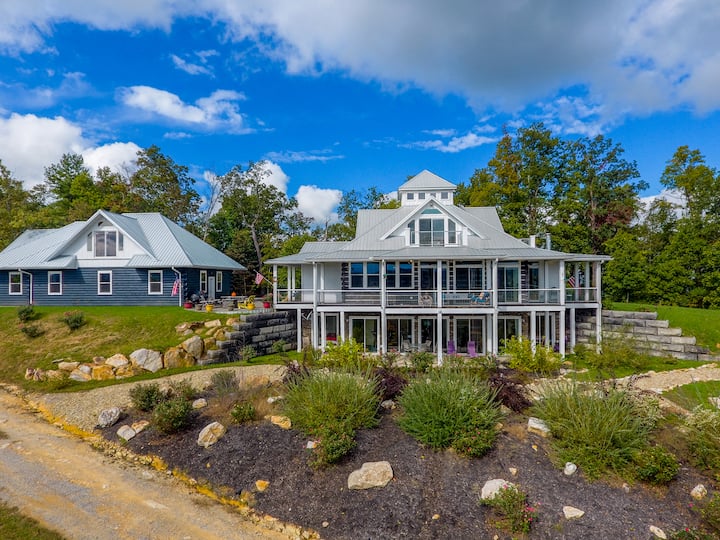 6BD, 5 Bath - Mountaintop Mansion in the Sky