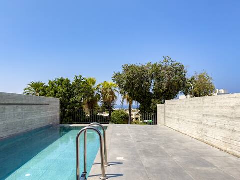 Sunset Park Villa IV