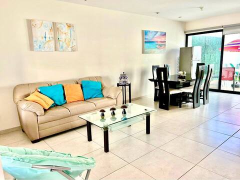 Oasis in the industrial area. (We invoice)