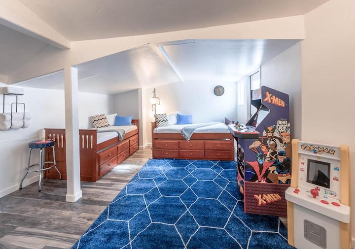 Two Bedroom Suite W/ Balcony - South Lake Tahoe, CA