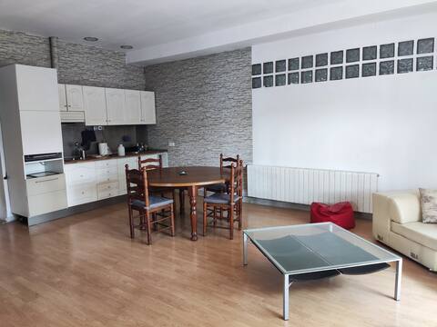 Apartment in house with garden