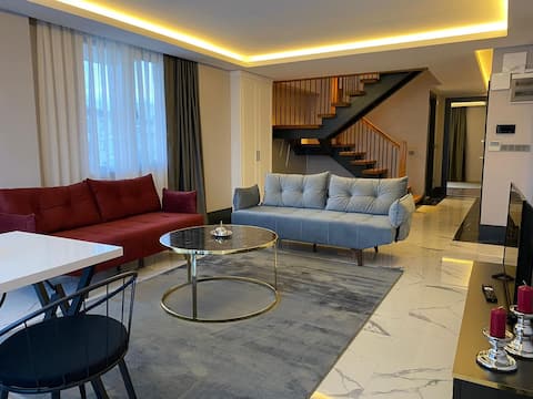Presential Dublex Four Bedrooms two Bathrooms
