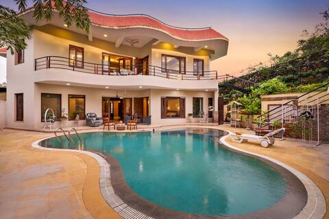 5 BHK Villa w/Comp BKFST + Hi-Tea + Pool @ Udaipur