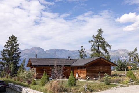 Top performing Airbnb: Chalet – Vercorin "Chamois Doré" in Chalais