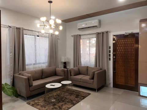 Balai ni Zerina, up to 10 pax,h&c t&b