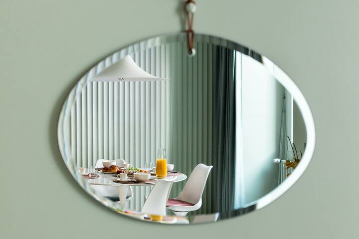 The Duomo Acquamarine gallery image 3