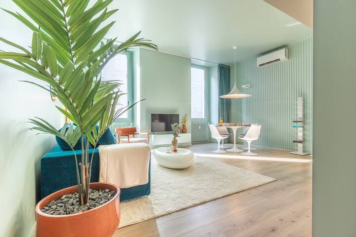 The Duomo Acquamarine gallery image 2