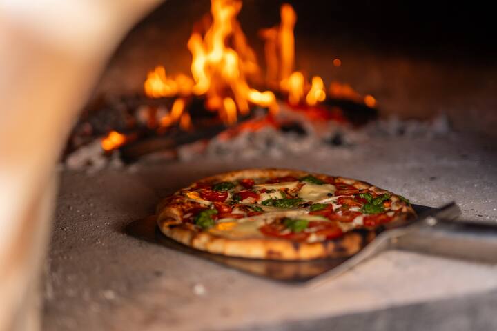 Luxurious Ocean-View Villa with Pool & Pizza Oven gallery image 4