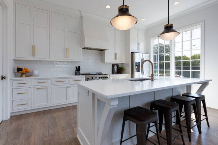 Two Beautiful Homes – Walkable to Geodis gallery image 5