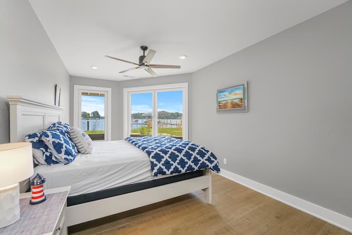 Спална соба 6 (брачен кревет (широк 180-220 см)