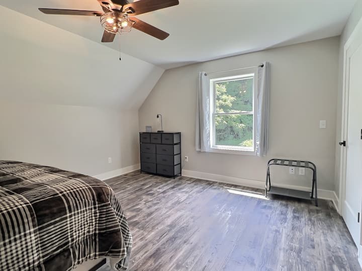 2nd floor primary bedroom