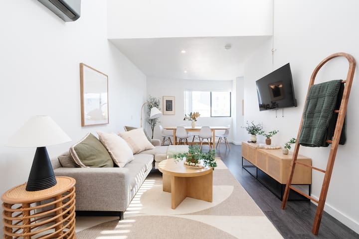 Elegant Little Italy Hideaway w/ Sky Deck & Views