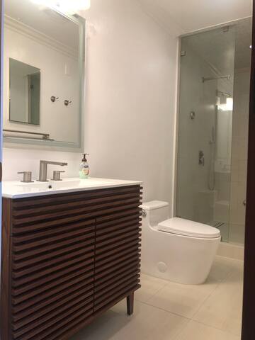 Luxurious Executive Retreat gallery image 3