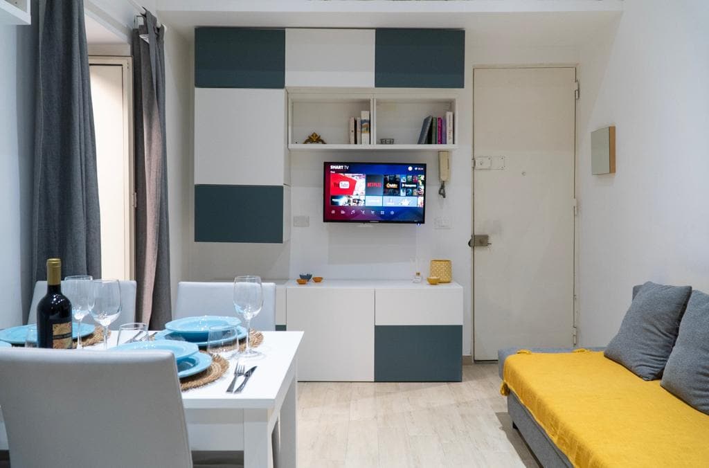Top Airbnb: Santa Cecilia House, Palermo-350 mt station à Palermo