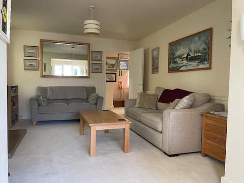 Top Airbnb: "The Retreat" relax & enjoy in Bournemouth, Christchurch And Poole