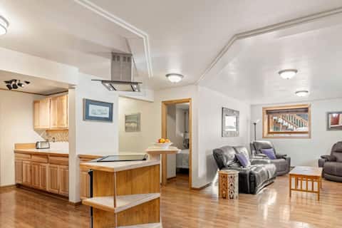 Popular Airbnb listing: Breathe Easy Retreat in Bear Creek