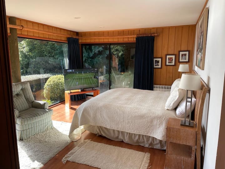 Habitación principal con cama king 