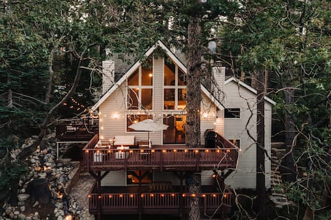 ToGather House, Luxury A-Frame Retreat