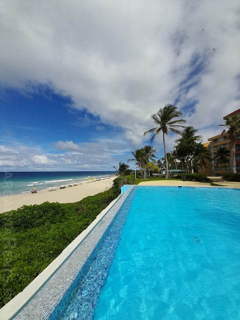 Terrazas de Cimarron, Exclusive on Parguito Beach