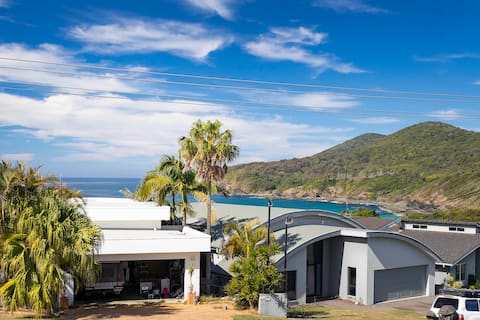 4 Bed Coastal Home + Kids Retreat & Outdoor Shower
