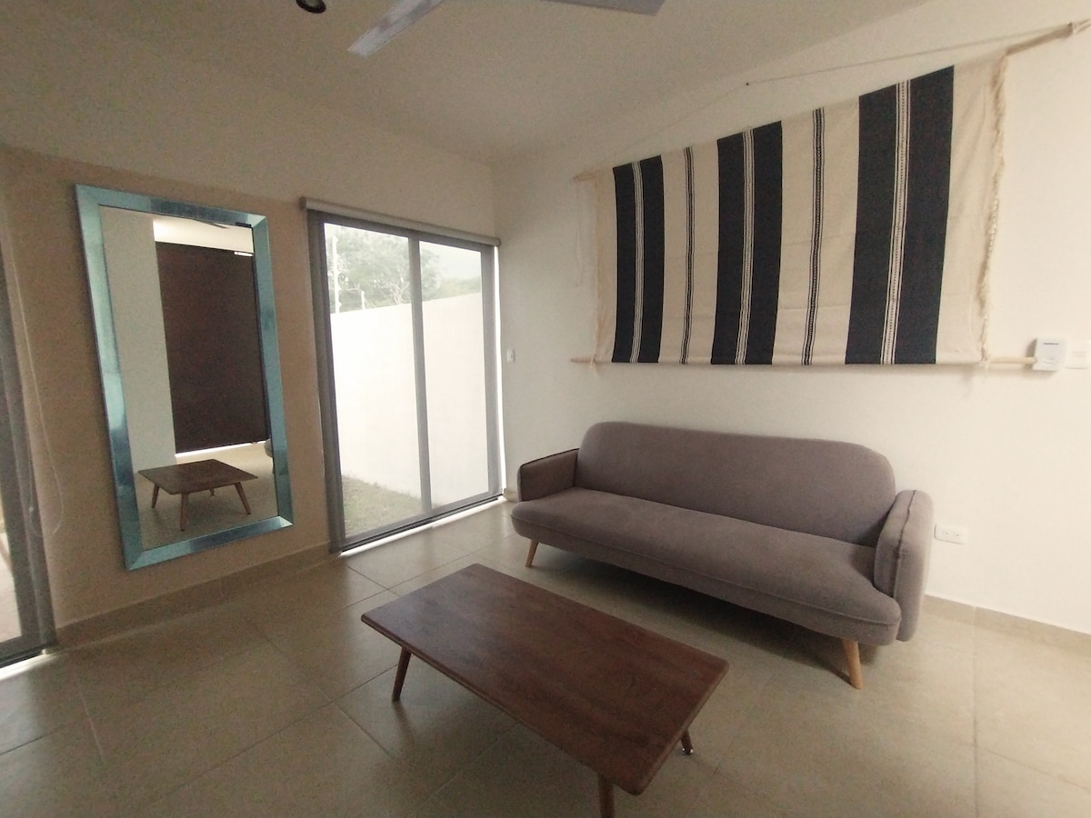 Airbnb con mejor rendimiento: Large Group Getaway, Private Pool & BBQ Oasis en Real Montejo