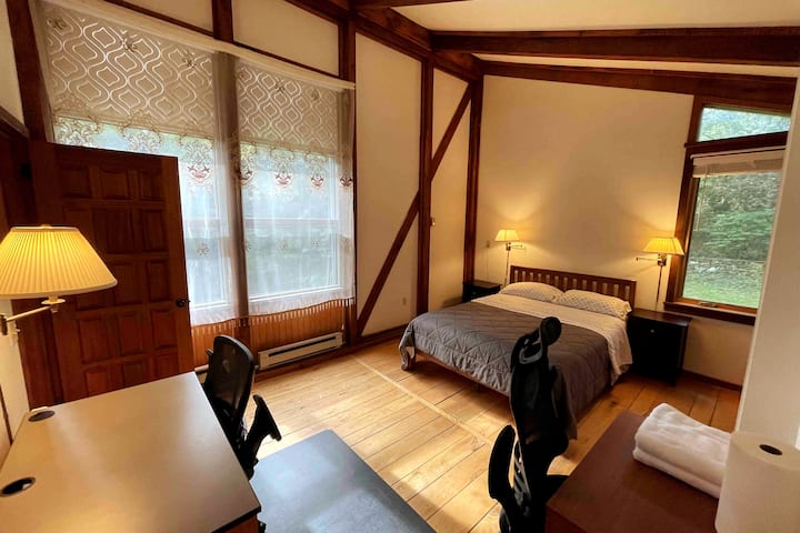 BR3 (2nd Floor w/ Ensuite)