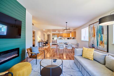 Cozy Vibes - Modern LUX 4 bdrm by everything