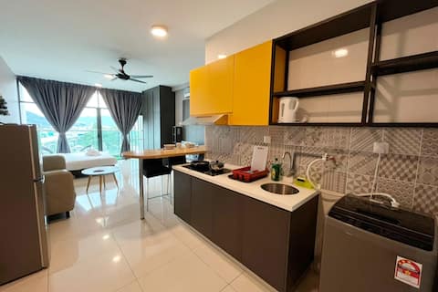 10.KL City, Netflix, Fully Furnished, 5km to KLCC