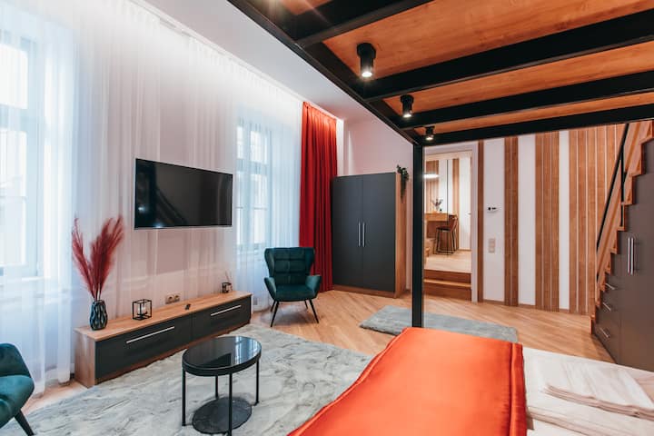 Nozon Gallery Apartment - Székelyudvarhely