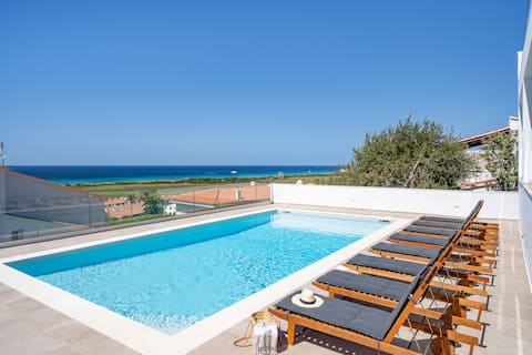 Big modern Villa, fantastic seaview, big pool