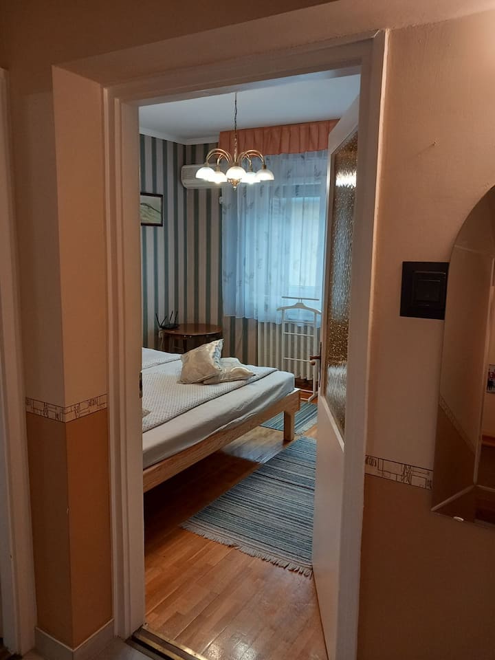 Dormitorio, primer piso.